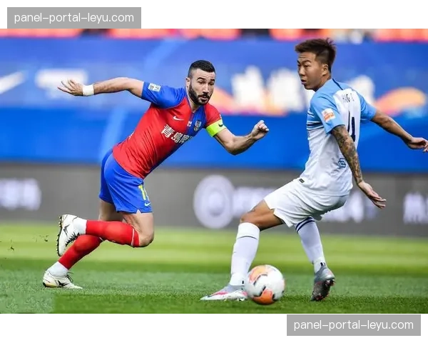 赛事述评：一场平局让争冠与保级悬念继续保持到下一轮